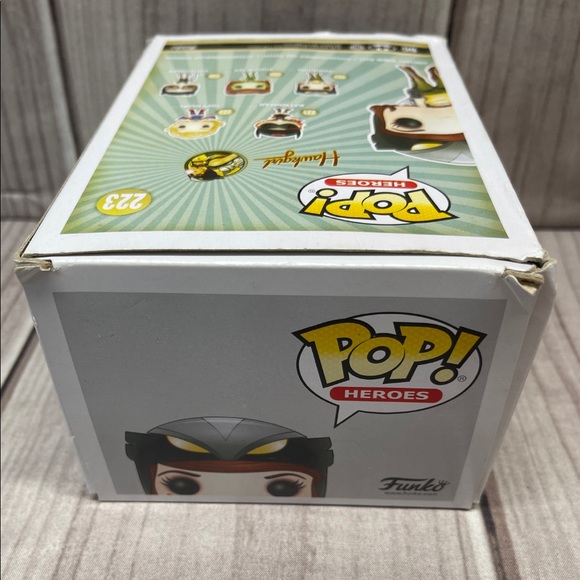 Funko Pop! DC Comics Bombshells Hawkgirl #223 Collectible Vinyl Figure - Picture 5 of 6